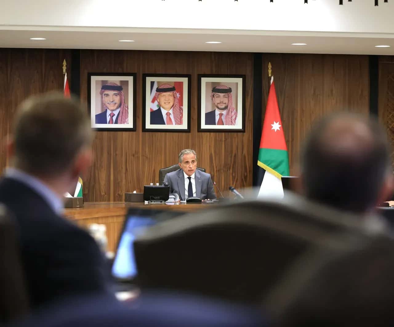 الدار - ترأس رئيس الوزراء جعفر حسان، الجمعة، في مبنى محافظة الكرك اجت