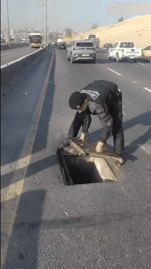 نشمي سير يغلق منهلًا مفتوحًا على طريق سريع لحماية المركبات في أوتوسترا