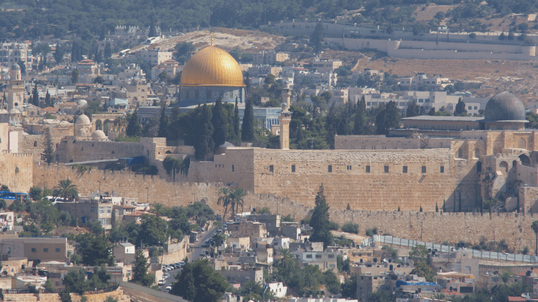 الدار -  حذّر الباحث في شؤون القدس زياد بحيص من أن يوم الجمعة المقبل ا