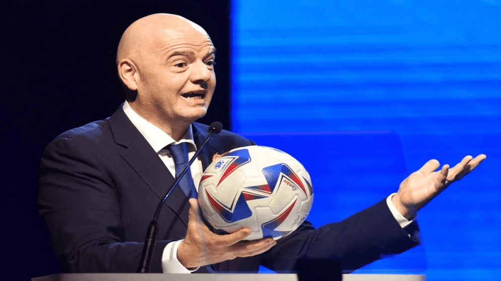 الدار -  اتهم رئيس رابطة الدوري الإسباني لكرة القدم خافيير تيباس، الات