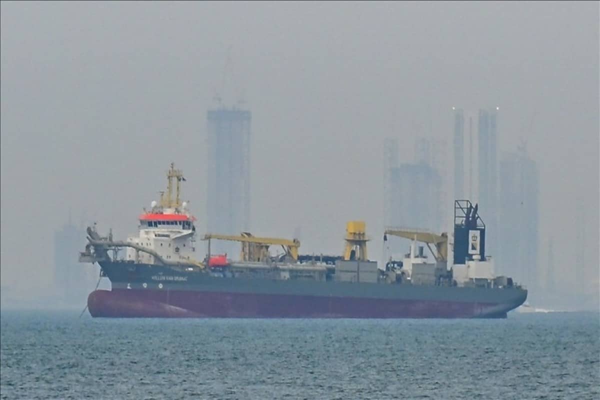 لأول مرة منذ اندلاع الحرب.. ناقلة غاز يابانية تنجح في عبور مضيق هرمز