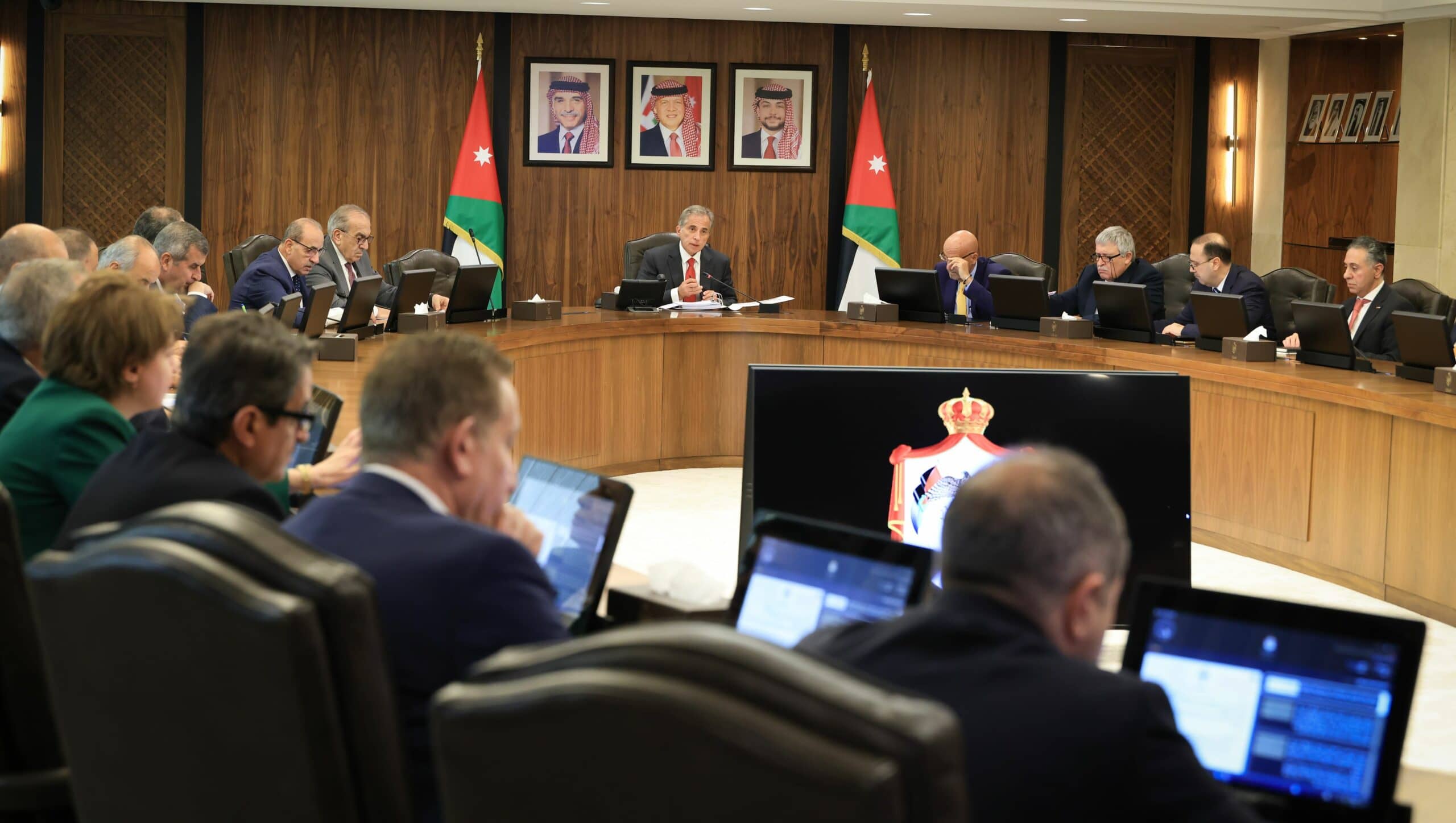 إعفاء مستوردات مصفاة البترول من زيت الوقود المباعة للكهرباء الوطنية من الضرائب والرسوم