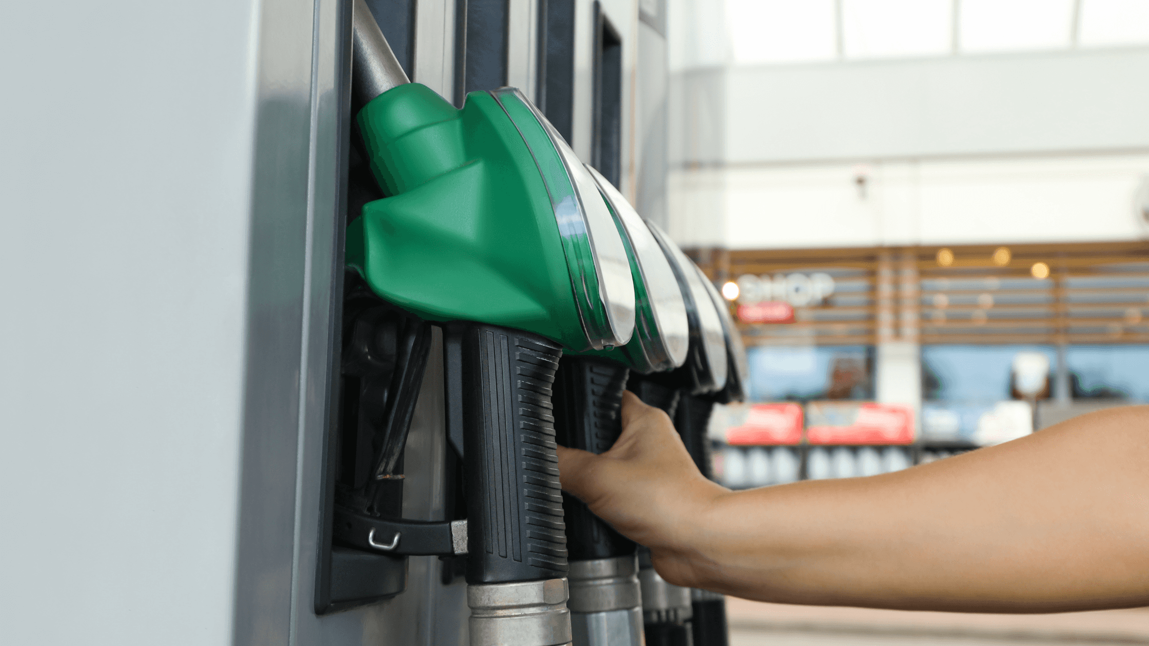 الدار - ارتفعت أسعار المشتقات النفطية عالميا في الأسبوع الأول من شهر