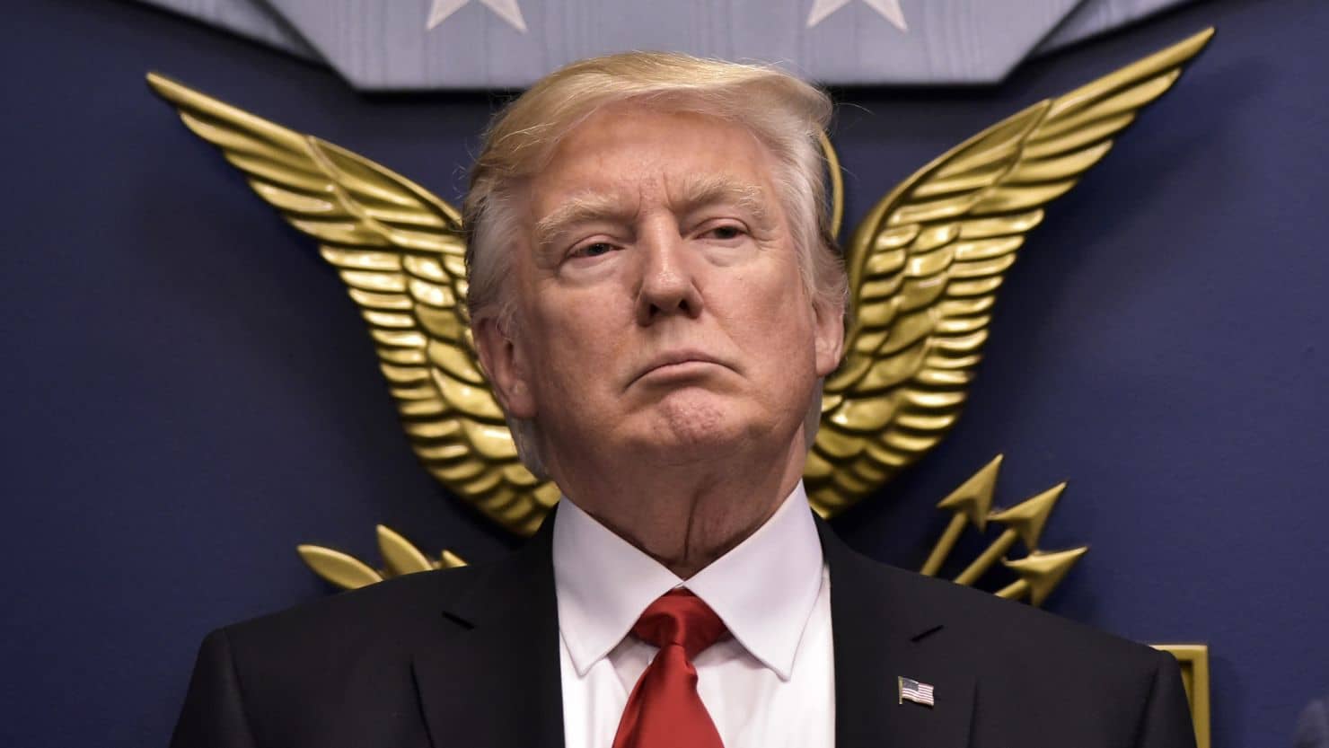 سيتم تمديد المهلة؟ استنفار في البنتاغون بانتظار قرار ترمب النهائي تجاه إيران