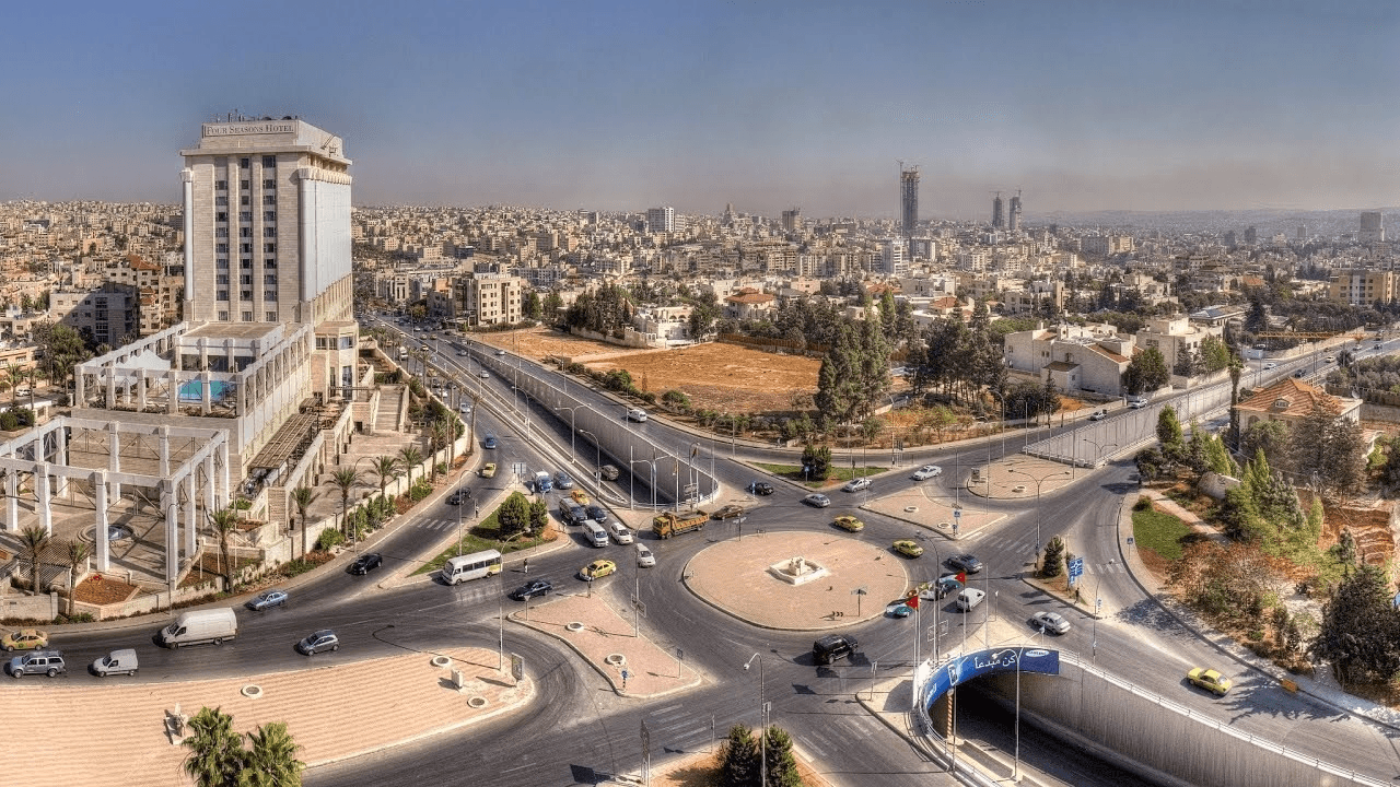 الدار - يكون الطقس اليوم الأربعاء معتدل الحرارة في أغلب مناطق المملكة،