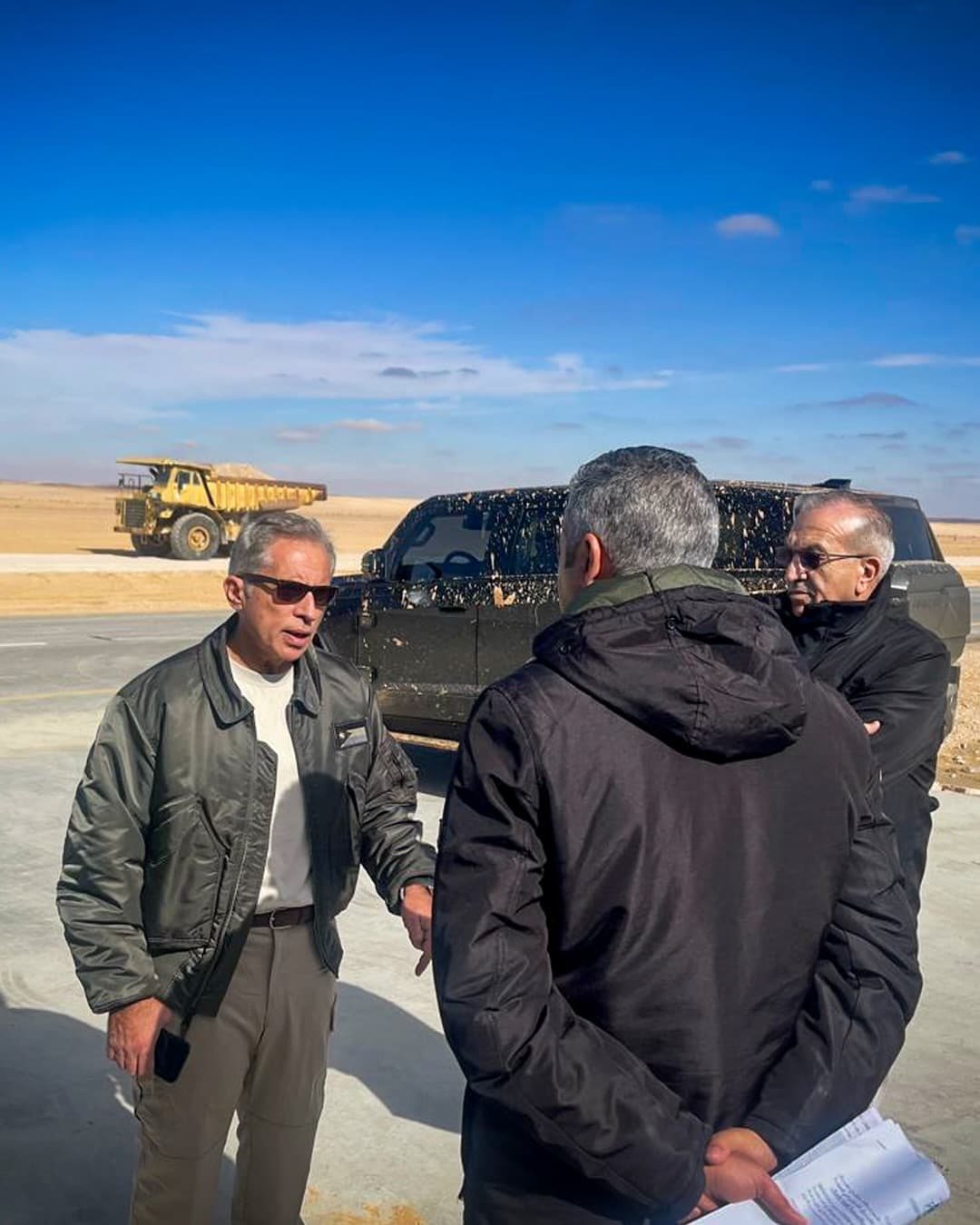 رئيس الوزراء يتفقد أعمال البنية التحتية لمشروع مدينة عمرة