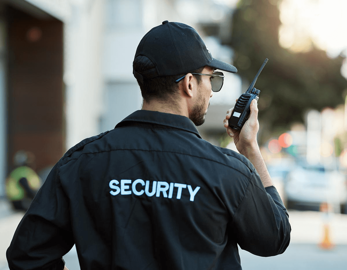 "نقابات العمال" تطالب الحكومة بإجراءات صارمة ضد مخالفات شركات الأمن والنظافة